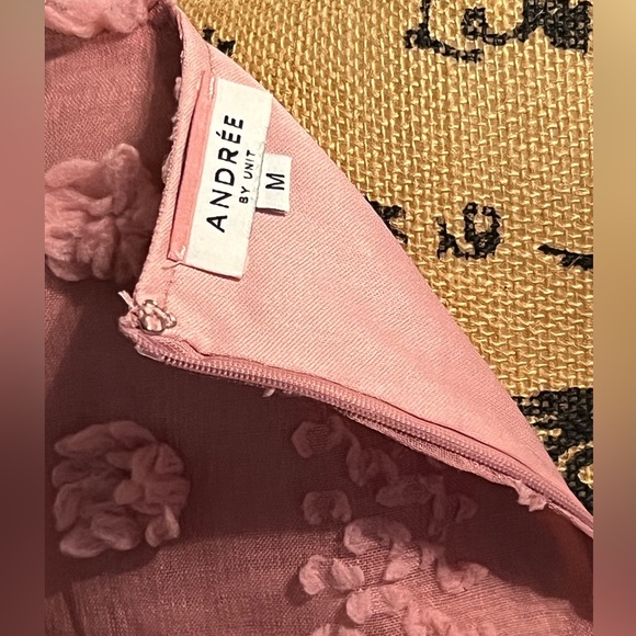 NWT Andree by Unit Ruffle Dress Size M Rose Chenille Swiss Dot Sexy Lined Belted - Picture 12 of 15